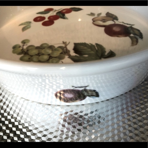 CORDON BLEU 9” round baking dish - Picture 3 of 9